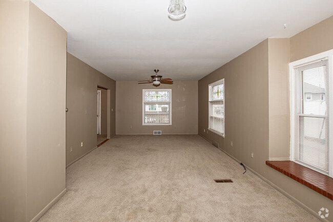 Building Photo - 315 9th St Rental