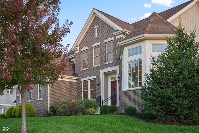 10599 Geist View Dr