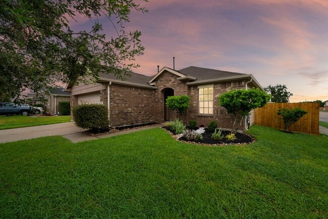 Building Photo - 114 Mustang Stampede Dr