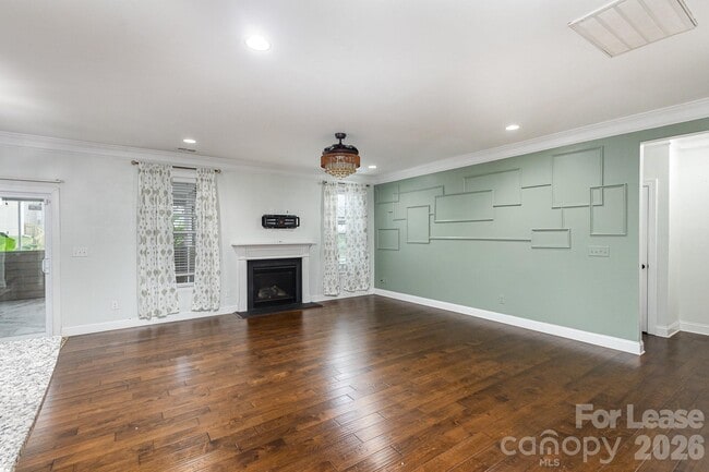 11231 Streamwood Ln NW
