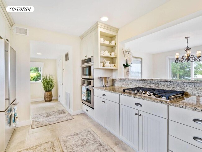 Photo - 46 Little Neck Rd