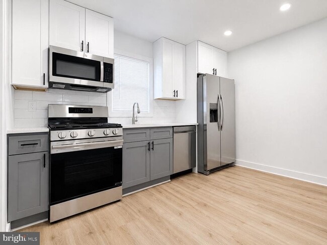 Photo - 2420 Liberator St