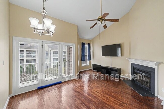 Photo - 244 S Cedar St