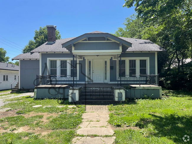 Building Photo - 403 W Quincy St Rental