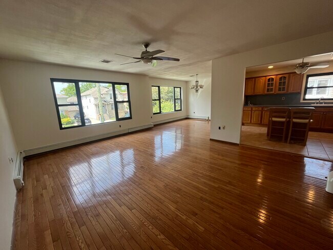 Photo - 170 Detroit Ave Casa