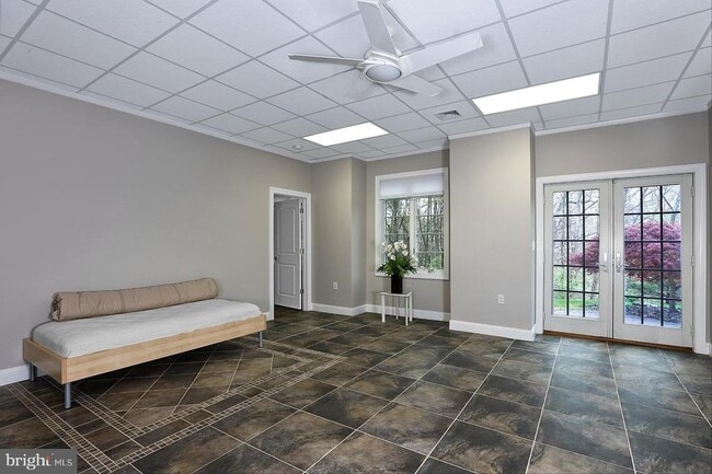 Photo - 429 Wendover Dr