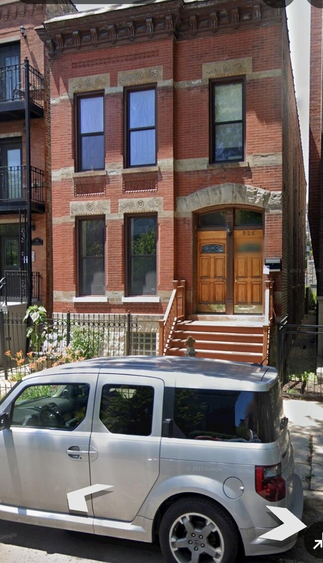 Building Photo - 926 N Wolcott Ave Unit 926 Wolcott N Ave