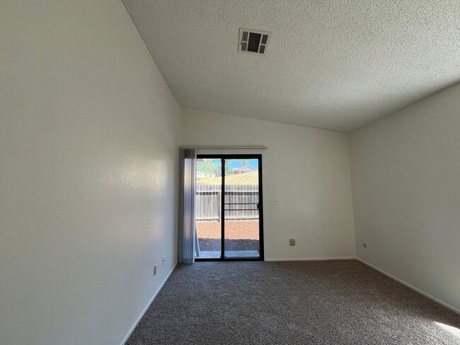 Photo - 309 Oak Meadow Ln