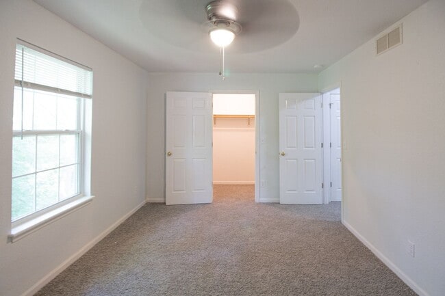 Photo - 5324-5326 Godas Unidad 5326 Godas Cir