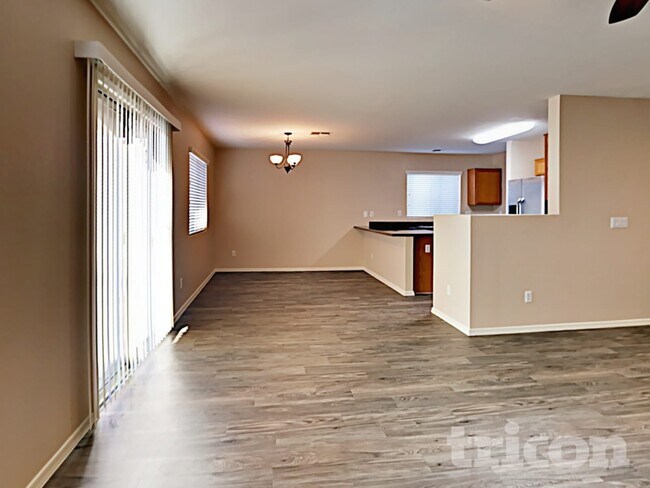 Photo - 23683 W Huntington Dr
