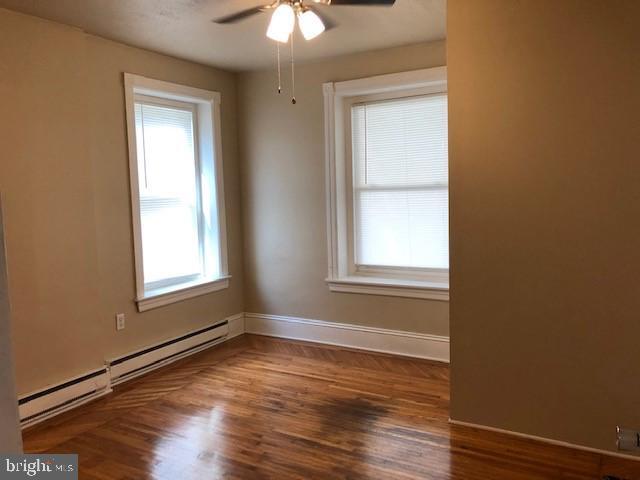 Photo - 102 W Broad St