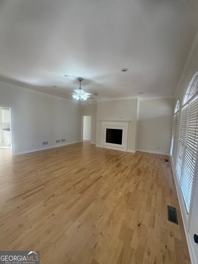 Photo - 735 Bearslide Hollow