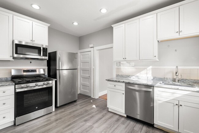 Building Photo - 3 Lawry St