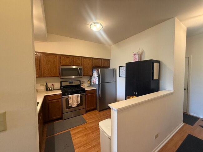 Photo - 348 Fallbrook Ct