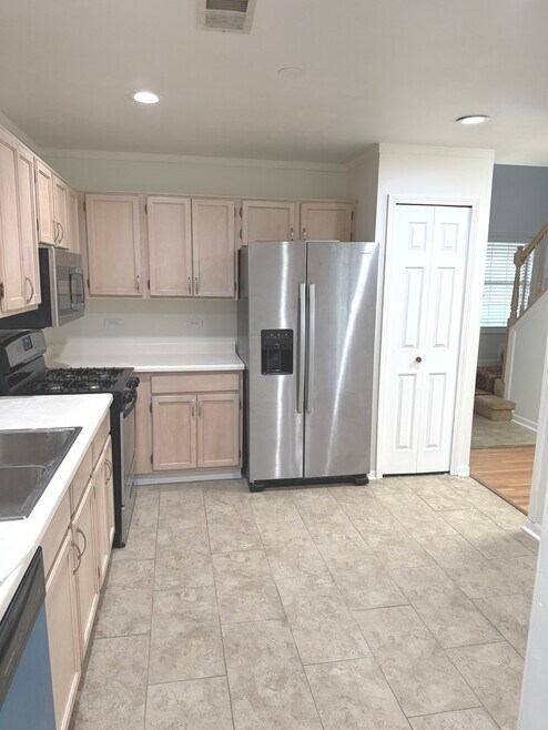 302 Sheffield Dr