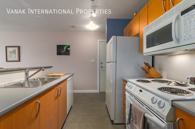 Stylish 1 Bed + Den | 1 Bath | 550 Sq. Ft. | Yaletown Living