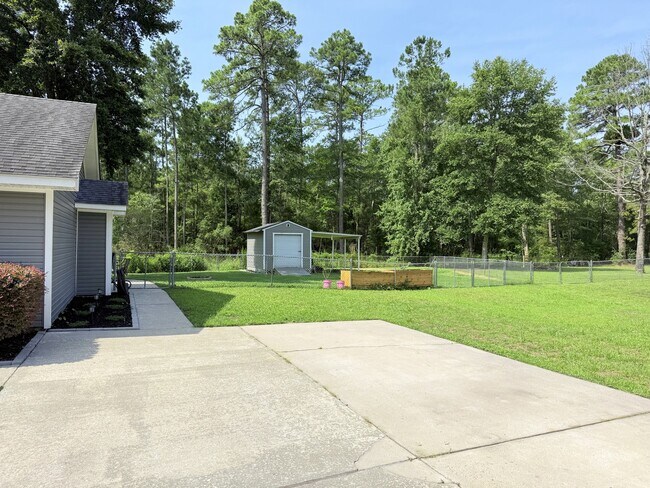 Photo - 35 Burlington Cir