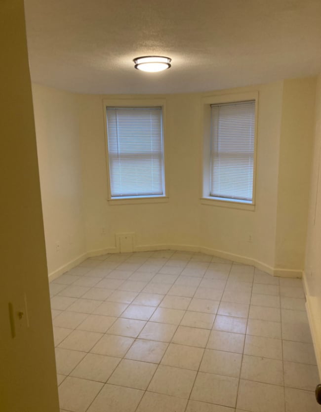 Photo - 118 London St