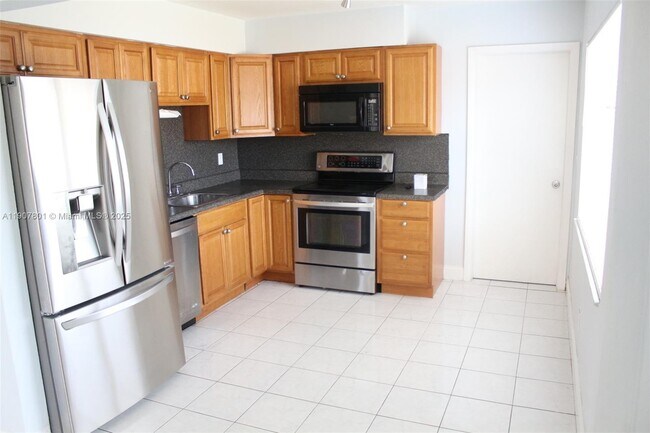 Photo - 5841 Tyler St Unit 5841