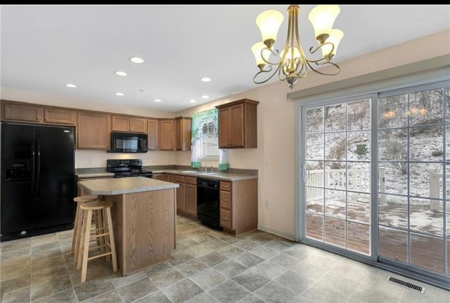 Photo - 225 Persimmon Lane