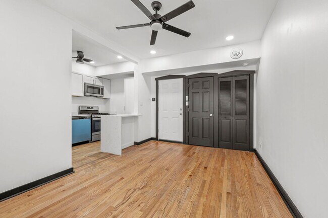 Photo - 7202 S Indiana Ave Unit 1R