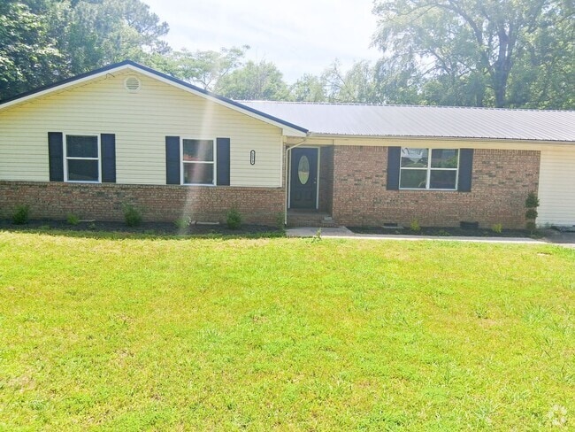 Building Photo - Completely Remodeled 4-Bedroom 2-Bath home...