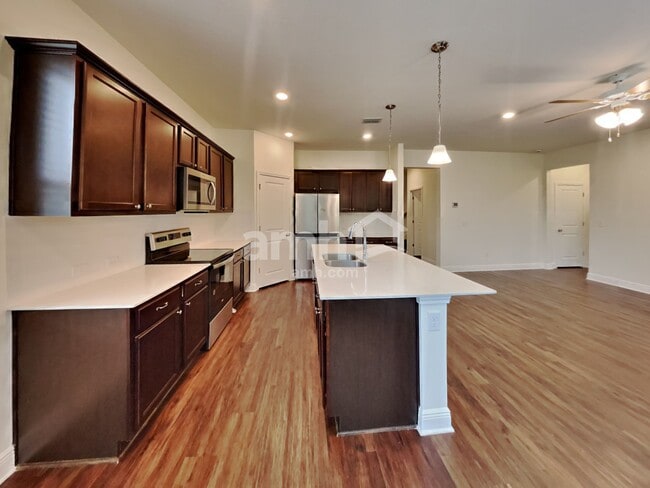 Photo - 27717 St Andrews Ave