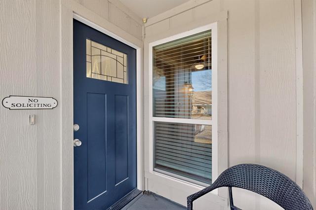 Photo - 1940 Abshire Ln