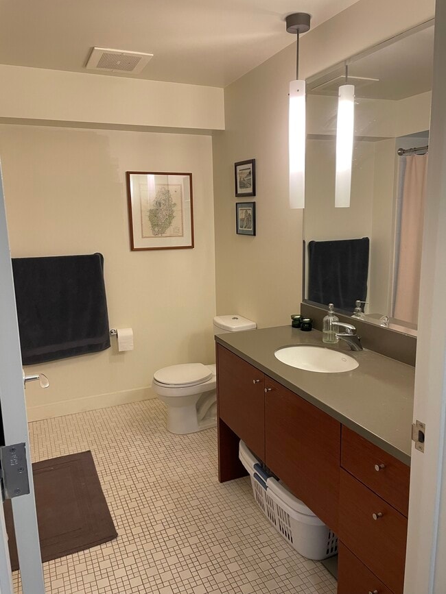 Photo - 3601 S River Pky Unidad 1606