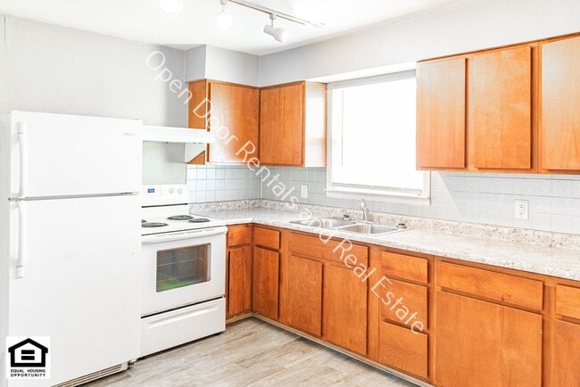 Photo - 2 Bedroom duplex available now! Casa