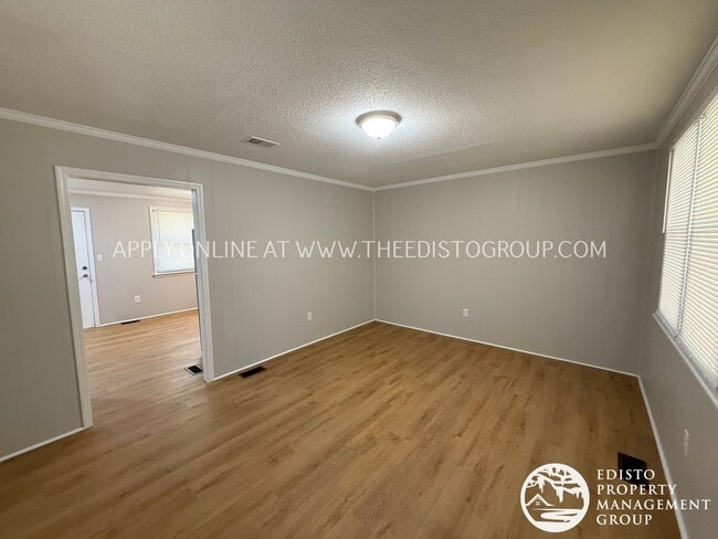 Photo - 3BR / 1.5BA Home in Quiet Orangeburg Neigh...