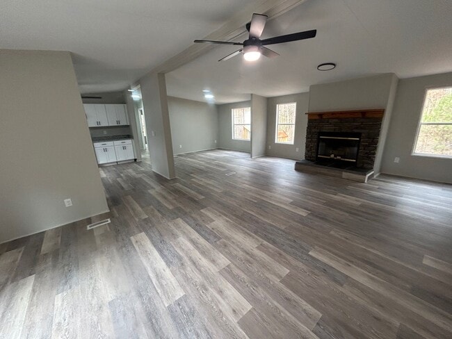 Photo - 1362 Winterwood Rd