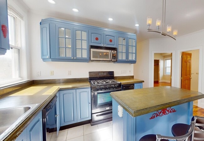 Building Photo - 200 Hyde Park Ave Unit 2