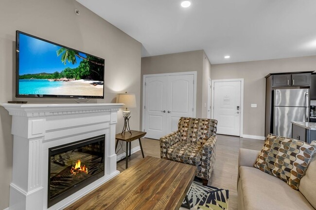 Photo - 2493 Sweet Home Rd Unidad 111