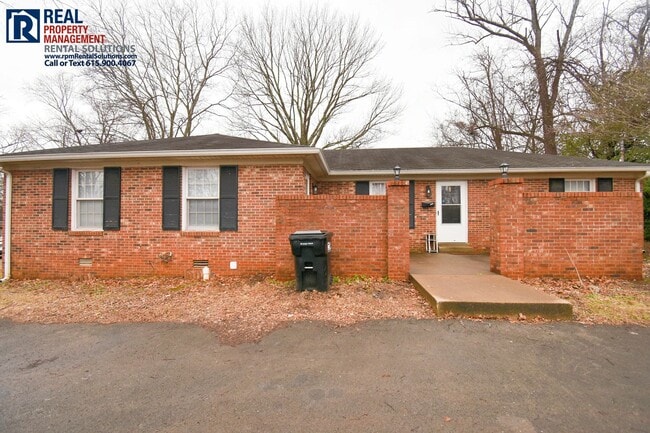 Photo - Adorable 2 bed 1 ba duplex in the heart of Murfreesboro!
