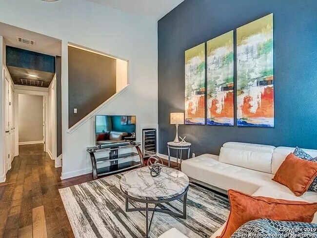 Photo - FURNISHED AND EQUIPPED LUXURY TOWNHOME  |  GATED  |  2 SWIMMING POOLS