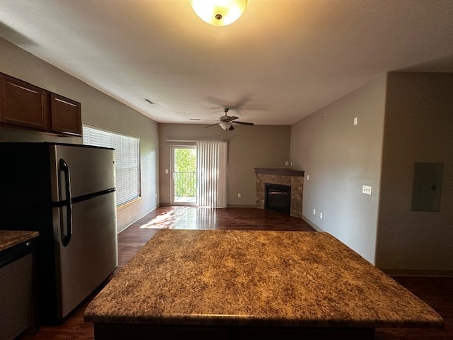 Photo - 463 E Burlington St