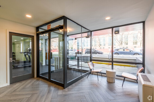 Photo - 840 Massachusetts Ave