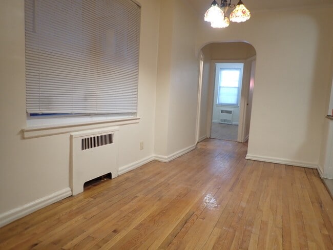 Building Photo - 386 E 54th St Unit 2