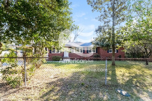 Photo - 2150 Arrowhead Dr