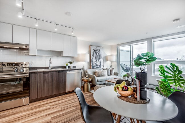 3583 Kingsway