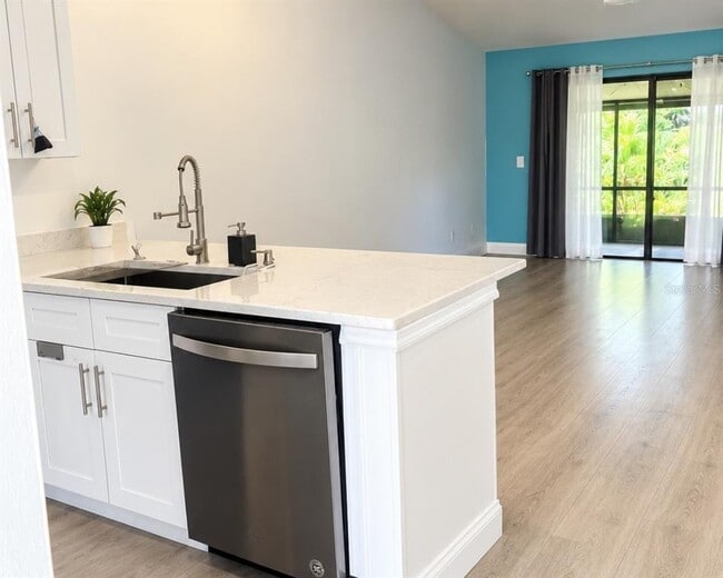 223 Creekside Way