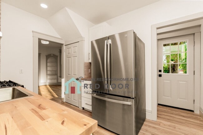 Photo - Beautiful  4-bedroom, 2-bathroom home