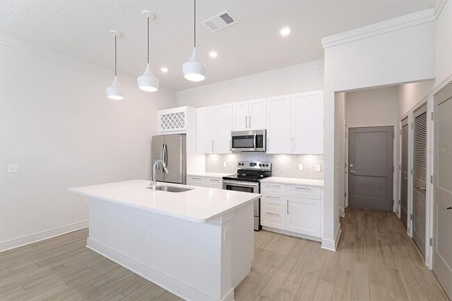 Photo - 1420 Lakefront Dr