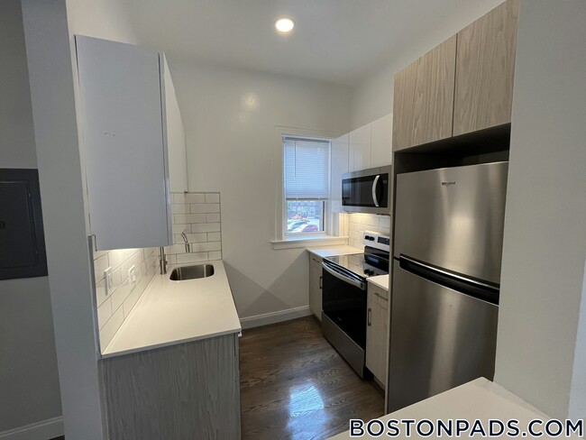Photo - 102 Queensberry St Apartment Unit 2