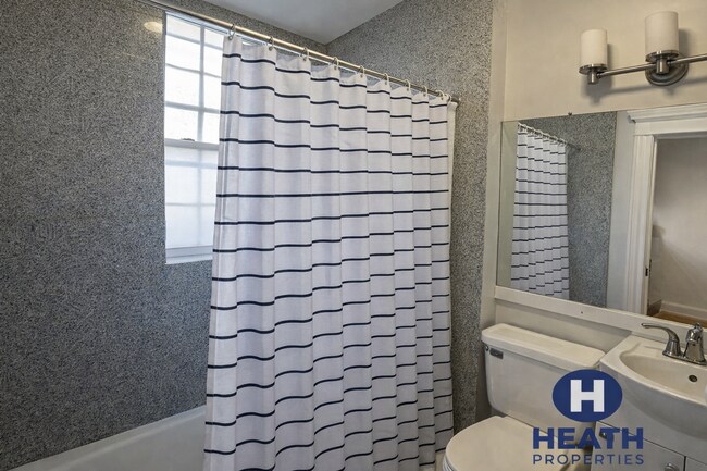 Photo - 16 W Cedar St Unit 16 Cedar lane