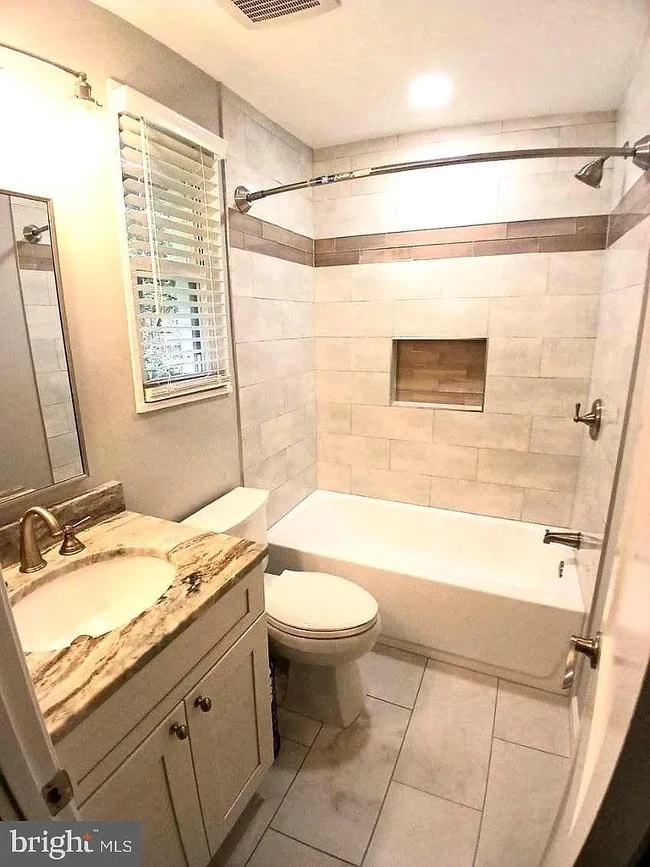 Upstairs bathroom
