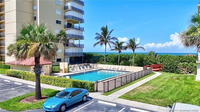 Building Photo - 7440 S Ocean Dr Unit 324A