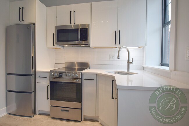 Photo - 7645 N Sheridan Rd Unit 113