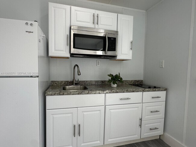 Photo - 841 N 69th Ave Unit 2